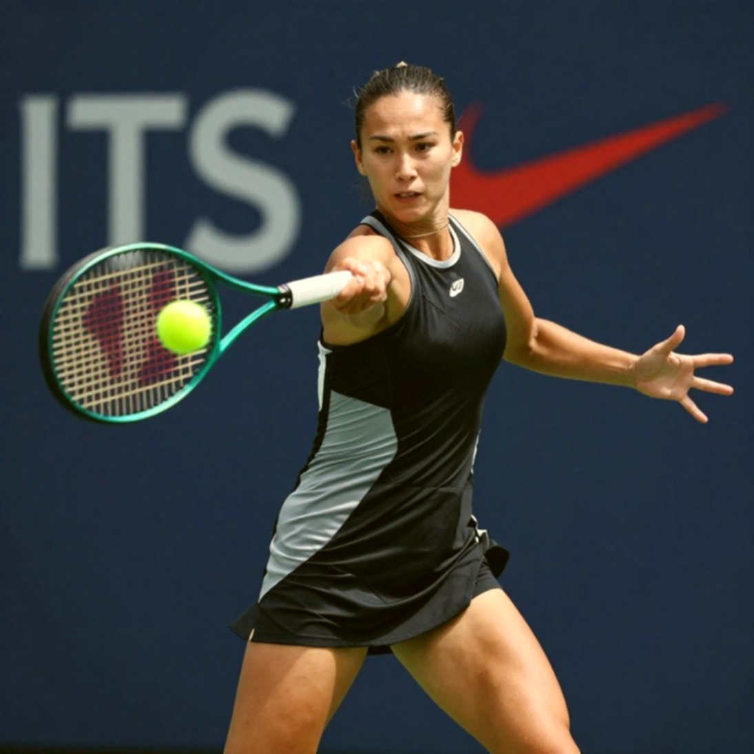 Alcaraz Tái Xuất Sức Mạnh, Thắng Cerundolo Chụp 6-3, 6-3 Tại Shanghai Masters