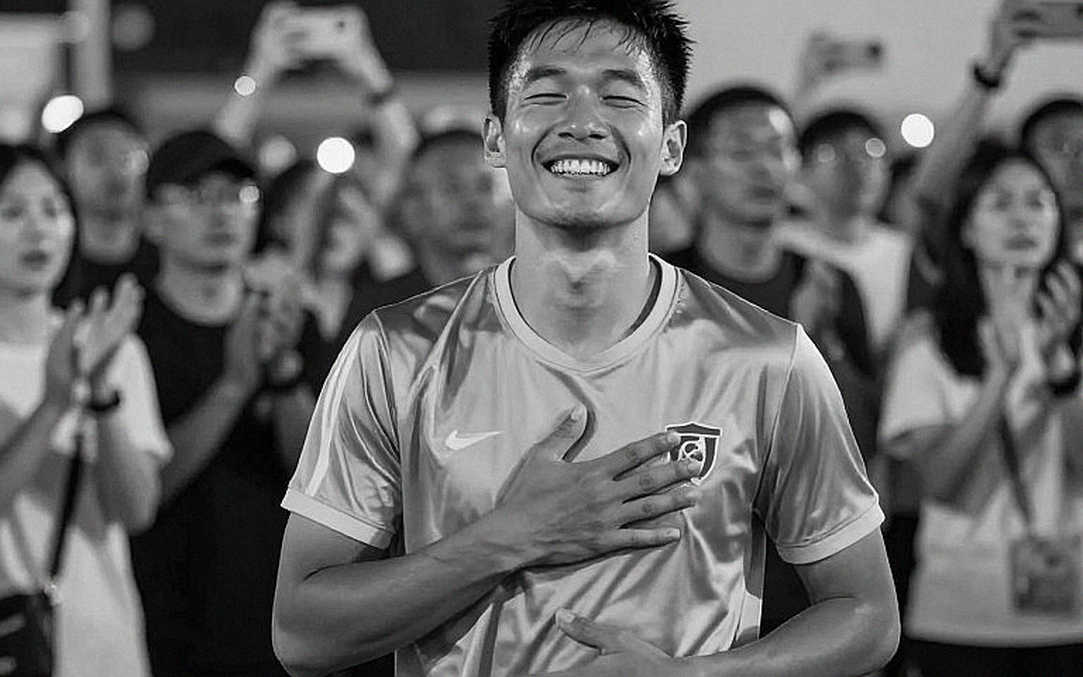 Chuột không dây quyết định một ván đấu ở Champions Thượng Hải — và Riot để nguyên kết quả