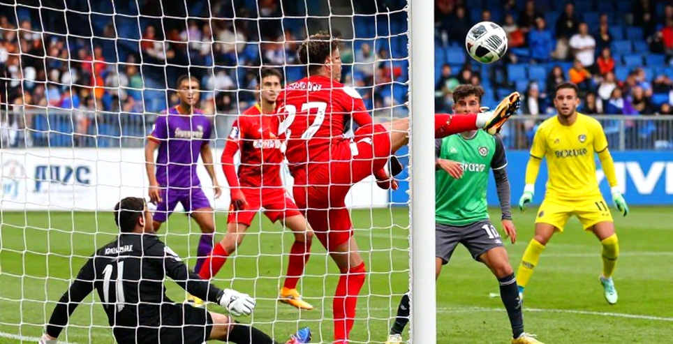 Đức tại Qatar 2026: Khi hai phòng họp im lặng vạch ranh giới trong phòng thay đồ