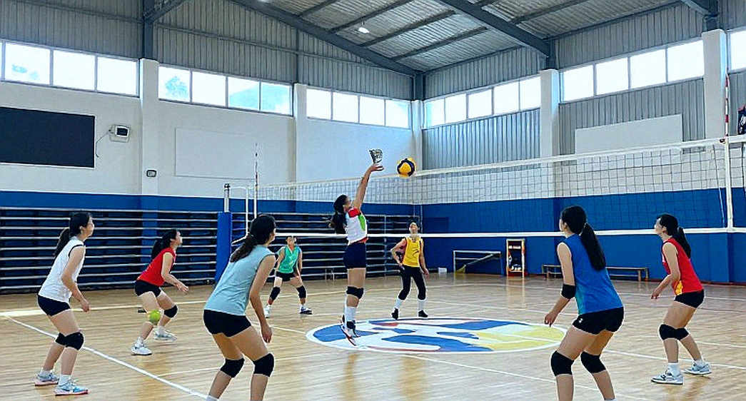 Bóng chuyền Việt Nam đứng trước bài toán thể lực: Giải đấu dày đặc đang 'nghiền nát' tuổi thọ cầu thủ Bóng chuyền Việt Nam đứng trước bài toán thể lực: Giải đấu dày đặc đang 'nghiền nát' tuổi thọ cầu thủ