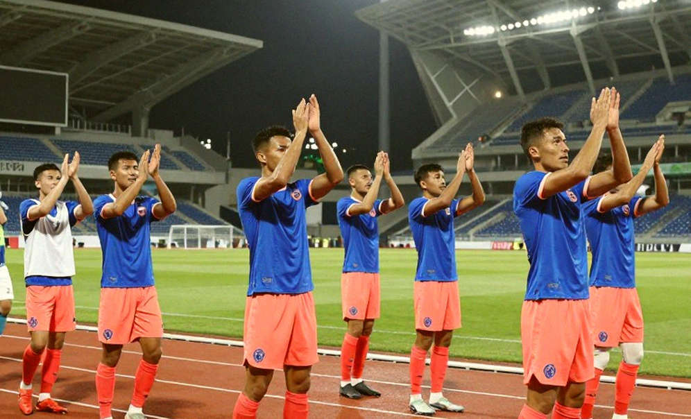 Từ Ligue 2 lên Ligue 1: Nakamura Keito và bài toán cân bằng tài chính của Lyon