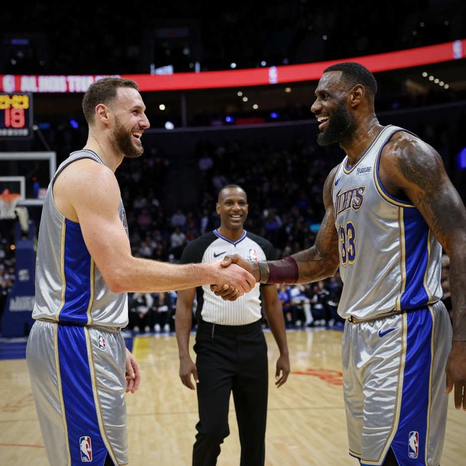 Beşiktaş trước Barcelona ở EuroLeague: Bài toán hàng hậu vệ và giới hạn của tiếng hét khán đài