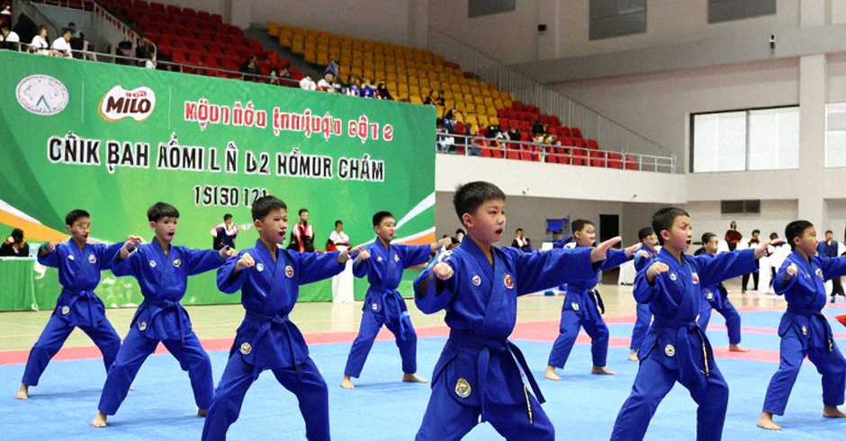 Khamzat Chimaev đòi tái đấu Sean Strickland: bài toán 48-47 và lần cắt cân anh không còn nhớ